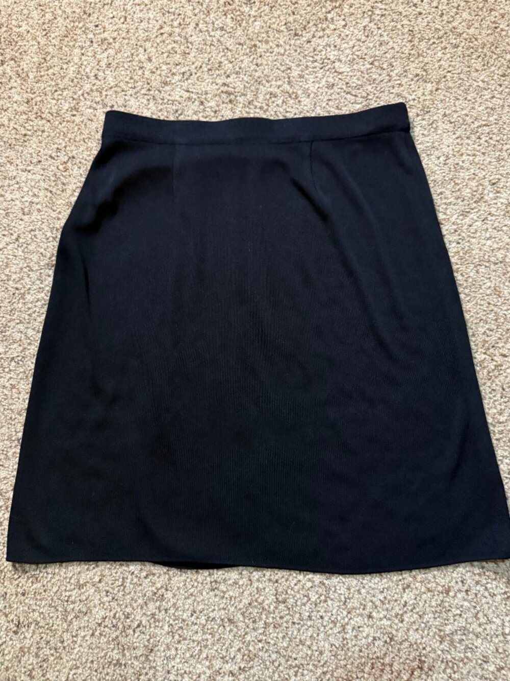 Vintage Exclusively Misook Petite Black Knit A-Line Skirt